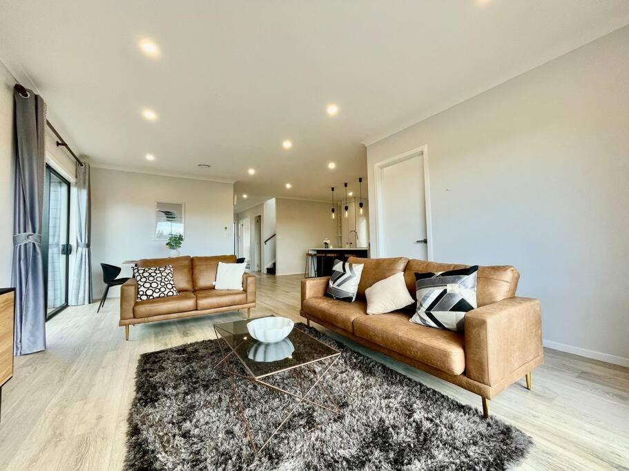 Morden Spacious New House Hamilton Eksteriør bilde